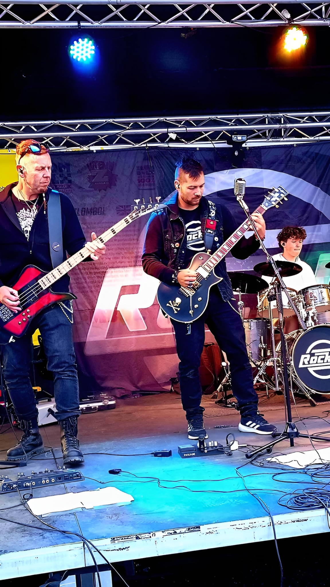 Mike Hafstad på scenen